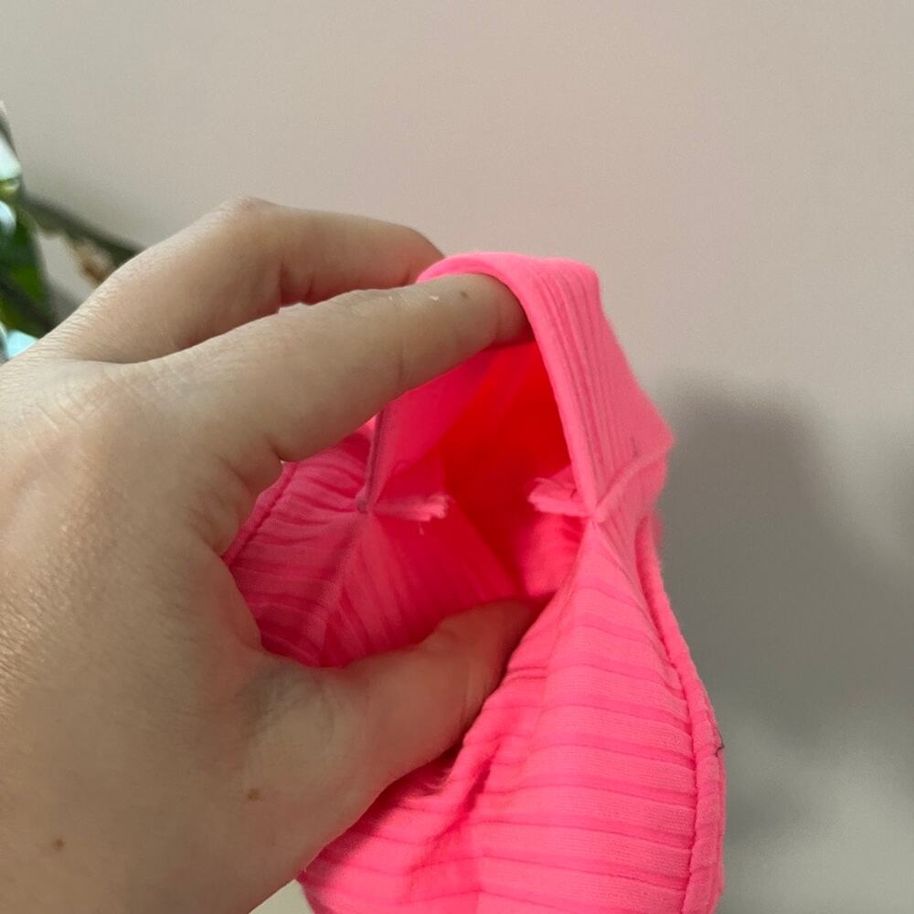 Triangl Hot Pink Ribbed Fanny Pack - Picture 3 of 4